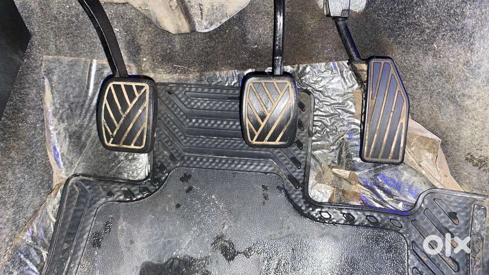 Maruti Suzuki Xl6 Alpha, 2021, Petrol