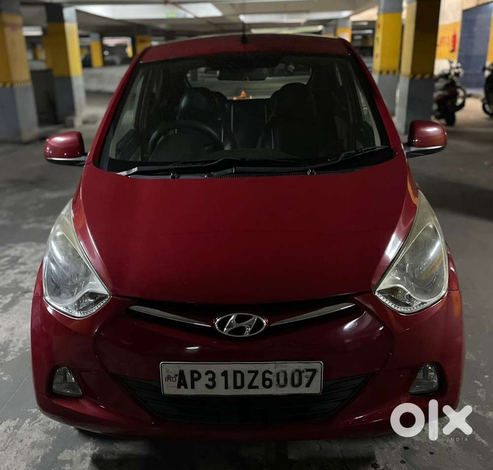 Excellent Hyundai Eon Sportz, Top End With Airbags 2017 Only 45000 Kms