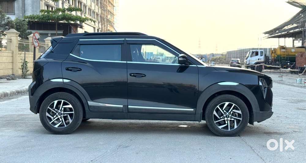 Mahindra Xuv 3xo Ax5 Pm Mt, 2024, Petrol