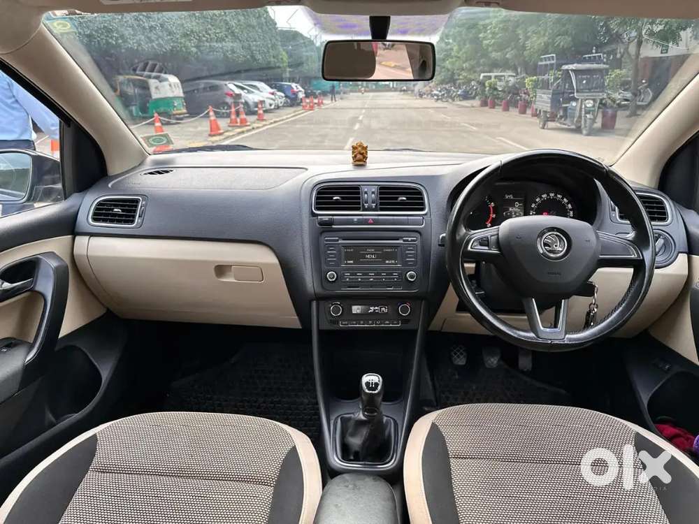 Skoda Rapid 1.6 Plus 2017