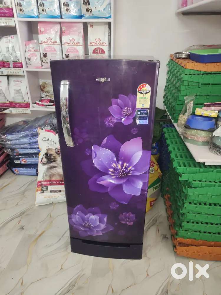 Whirlpool Refrigerator New Condition Only 8999₹