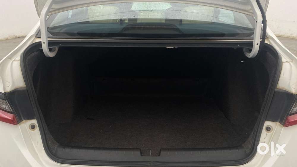 Honda City I-vtec Cvt Zx, 2023, Petrol