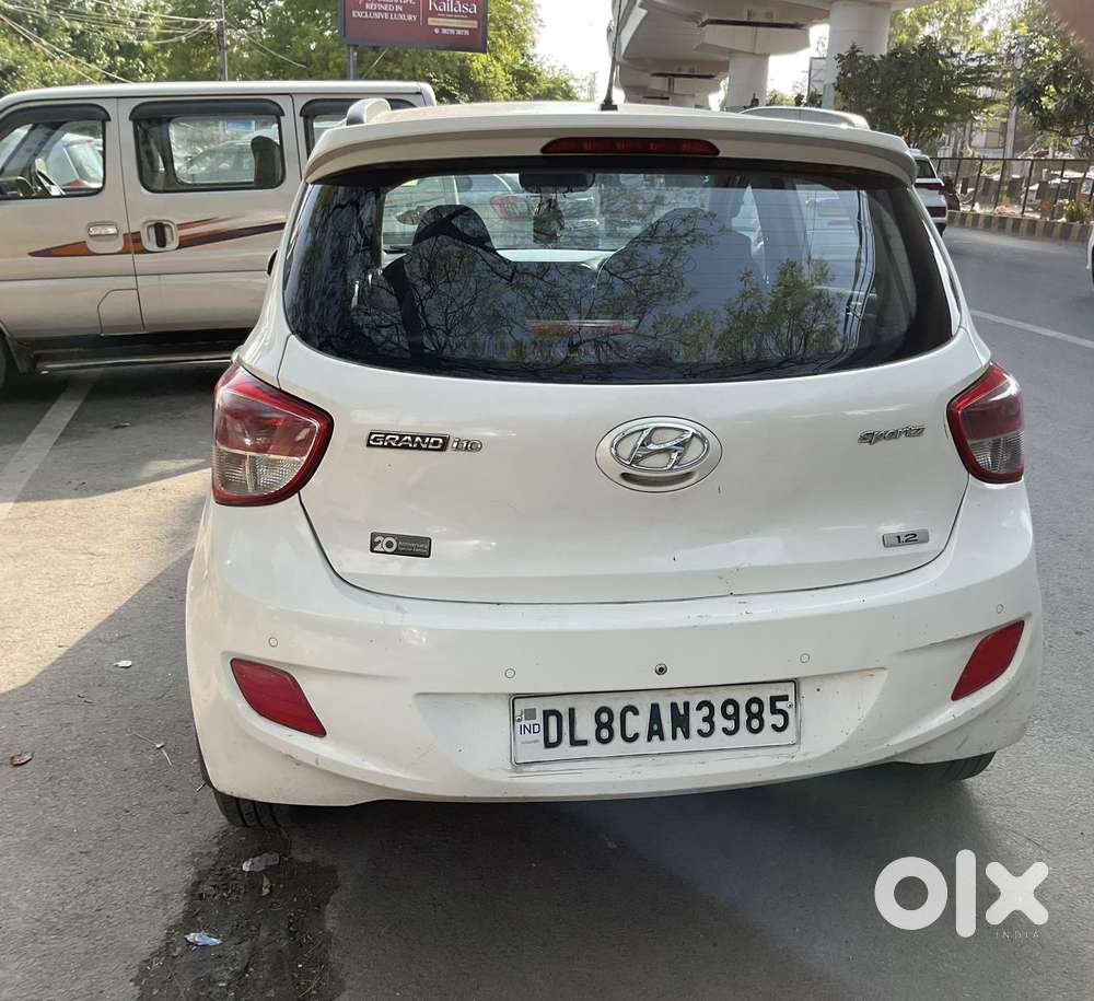 Hyundai I10 Sportz, 2016, Petrol