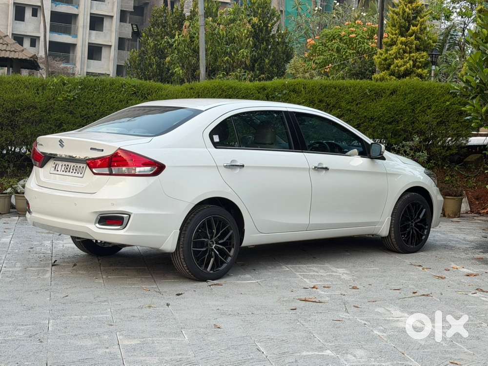 Maruti Suzuki Ciaz 2025 Petrol 1350km Driven