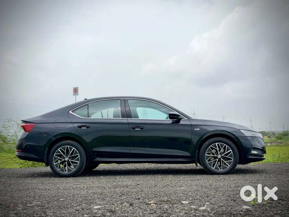 Skoda Octavia 2.0 L K Tsi At, 2022, Petrol