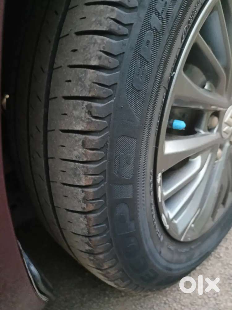 Maruti Suzuki Ertiga Vxi + 2019