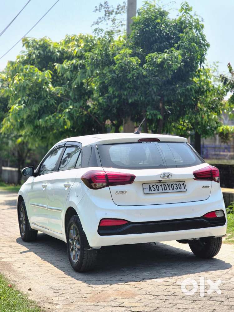 Hyundai I20 Asta (o) 1.2 Ivt, 2019, Petrol