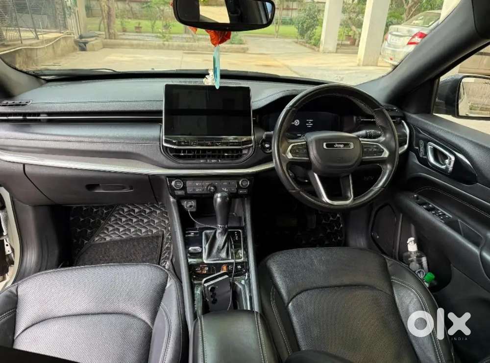 Under Warranty Jeep Compass Top Variant 4x4 S