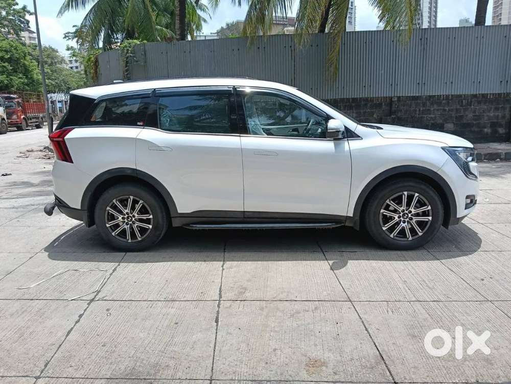 Mahindra Xuv700 2.0 Ax 7 Petrol At Str, 2025, Petrol