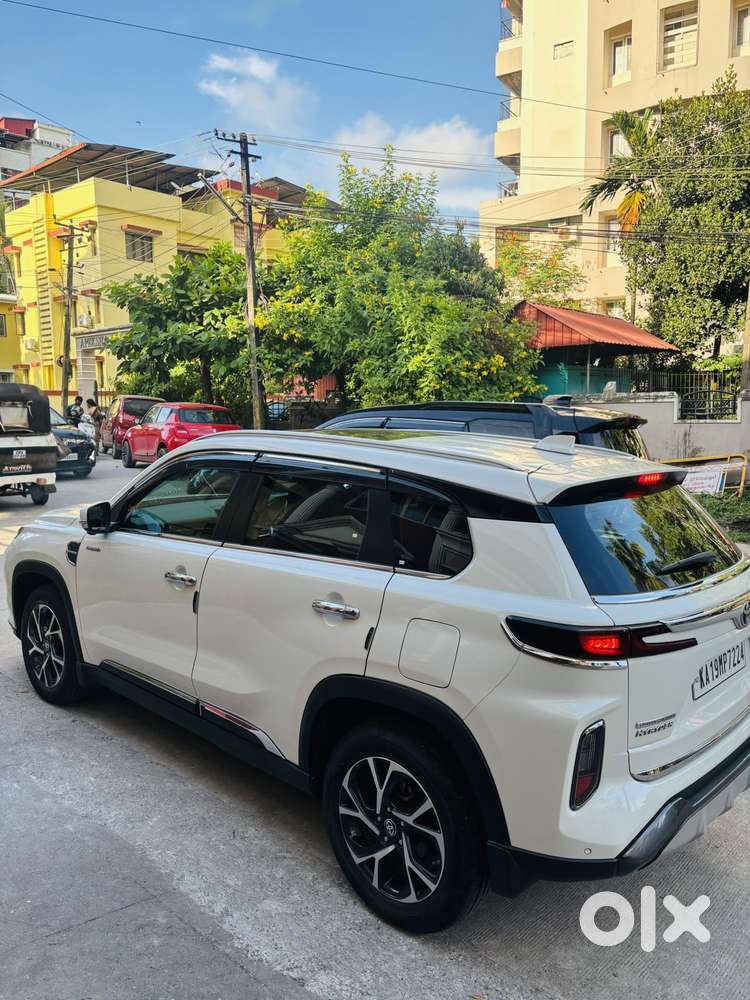 Toyota Urban Cruiser Hyryder 1.5 V Neo Drive At, 2024, Petrol