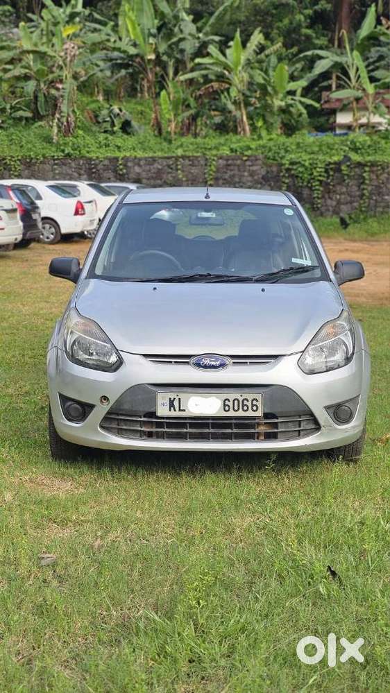 Ford Figo Petrol Zxi, 2012, Petrol