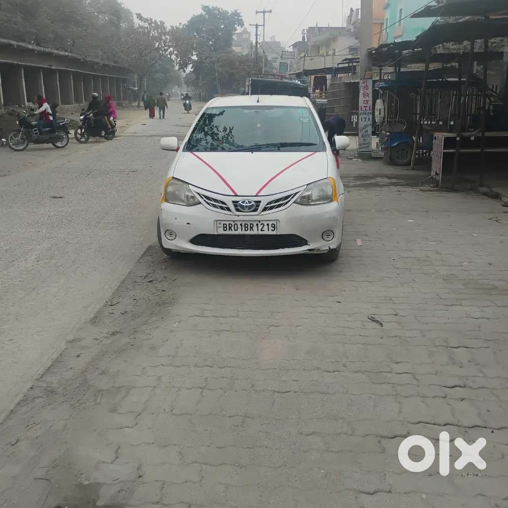 Toyota Etios Liva 2013