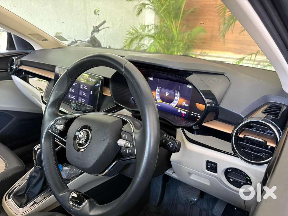 Skoda Slavia 2022, Mint Condition, 6000 Km, Top Model