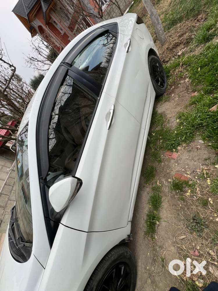 Hyundai Fluidic Verna 2013 Diesel Manual Car