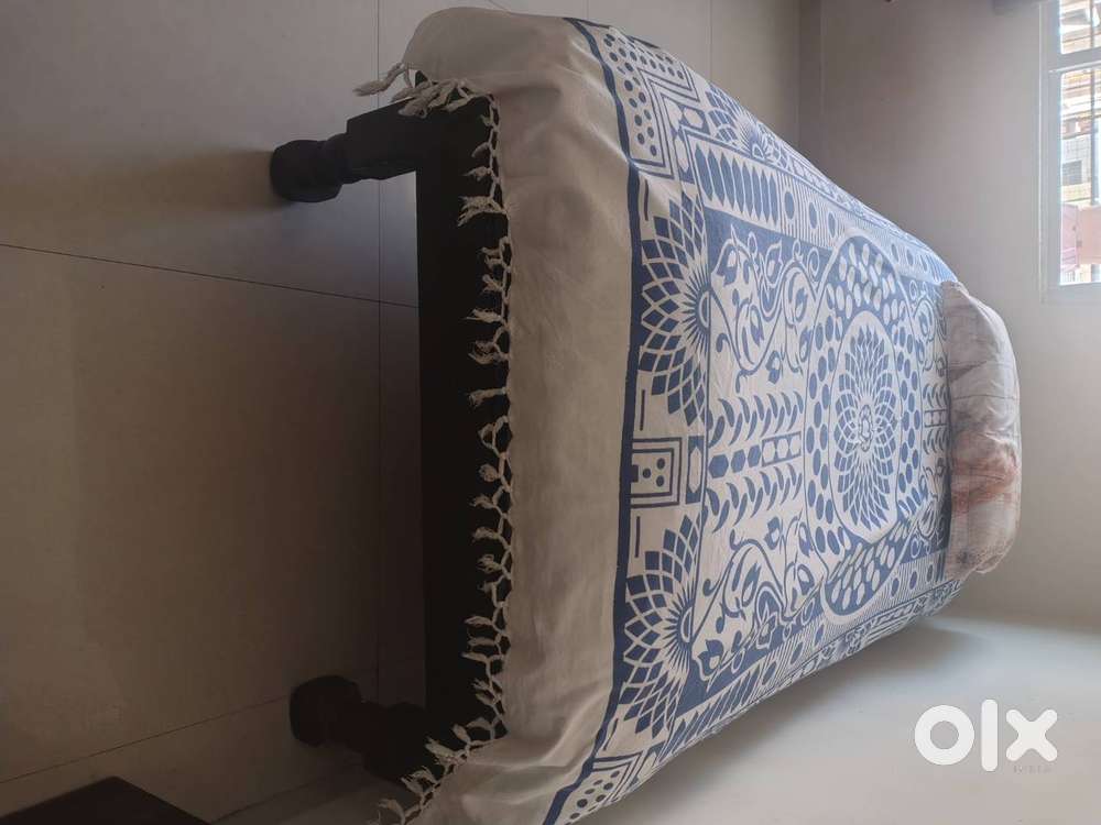 Strong Sagwan Single Bed with 6 inches thick Comfortable Mattress