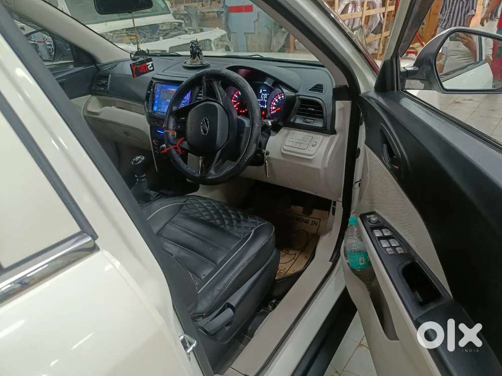 Mahindra Xuv300 2022 Petrol 12800 Km Driven