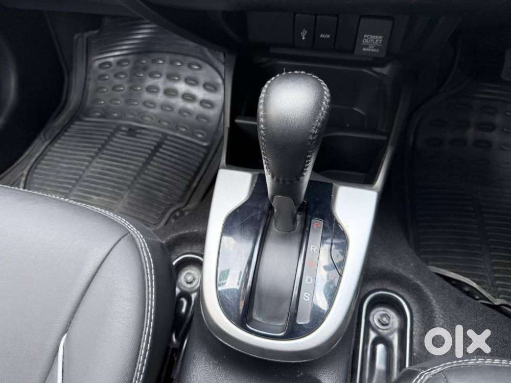 Honda Jazz V Automatic, 2017, Petrol