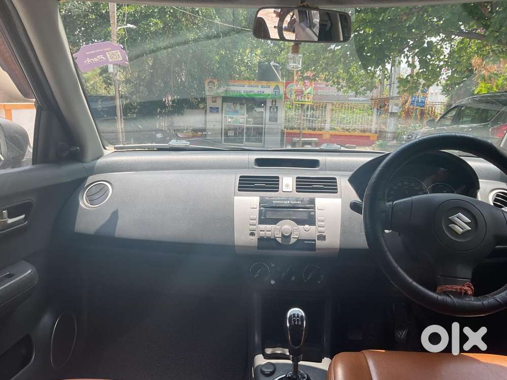 Maruti Suzuki Swift Vxi + Manual, 2010, Petrol