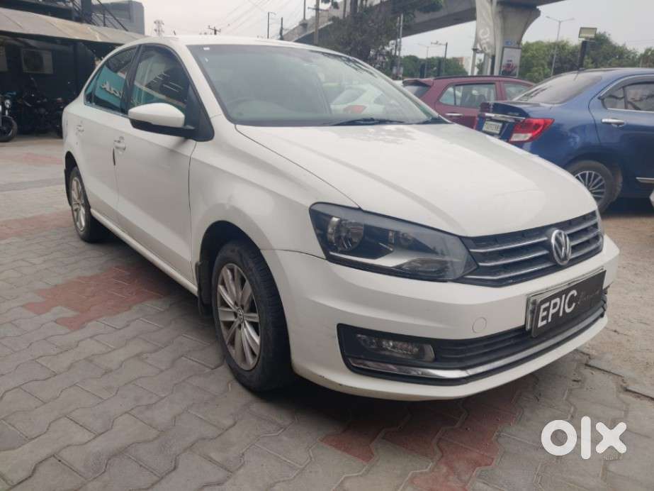 Volkswagen Vento 1.2 Highline Plus At 16 Alloy, 2016, Petrol
