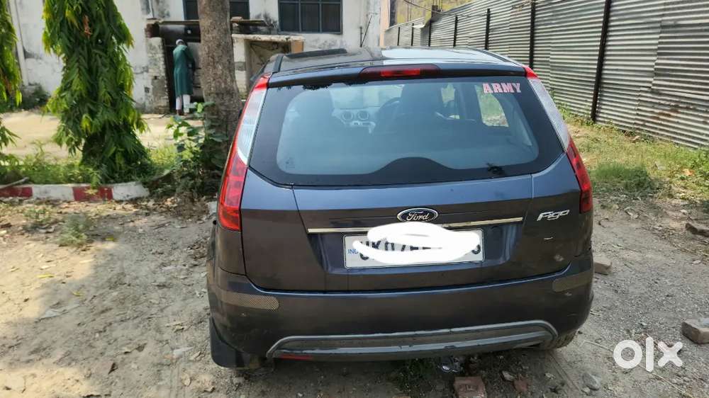 Ford Figo Petrol Zxi 2012