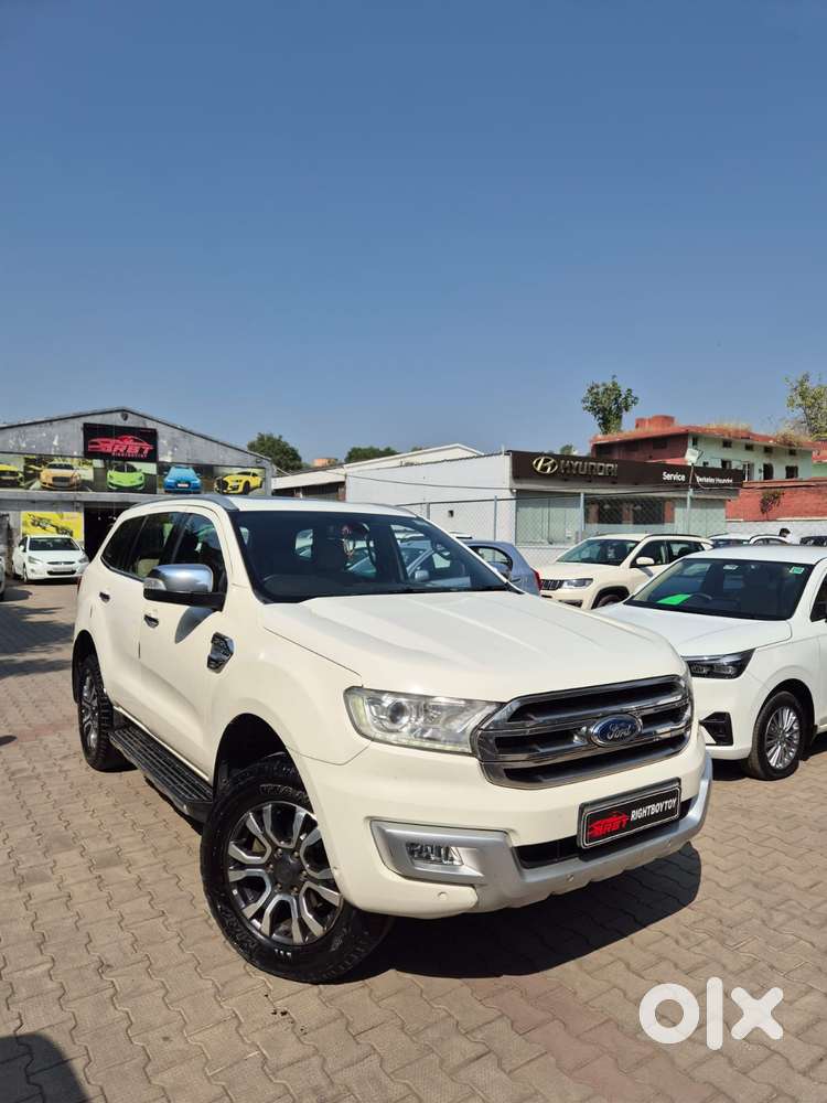 Ford Endeavour 3.2 Titanium At 4x4, 2017, Diesel