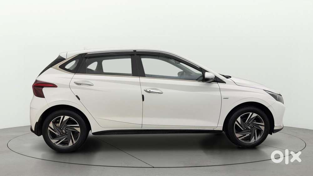 Hyundai New I20 1.2 Asta (o) Ivt, 2022, Petrol