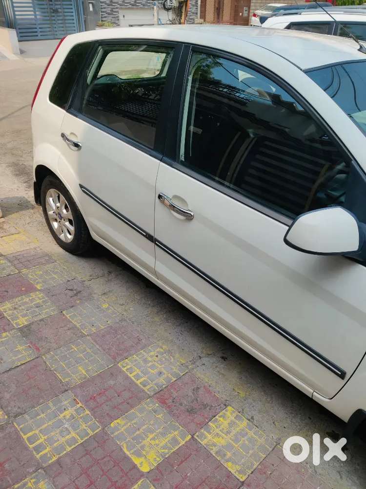 Ford Figo 1.2 Petrol 2012