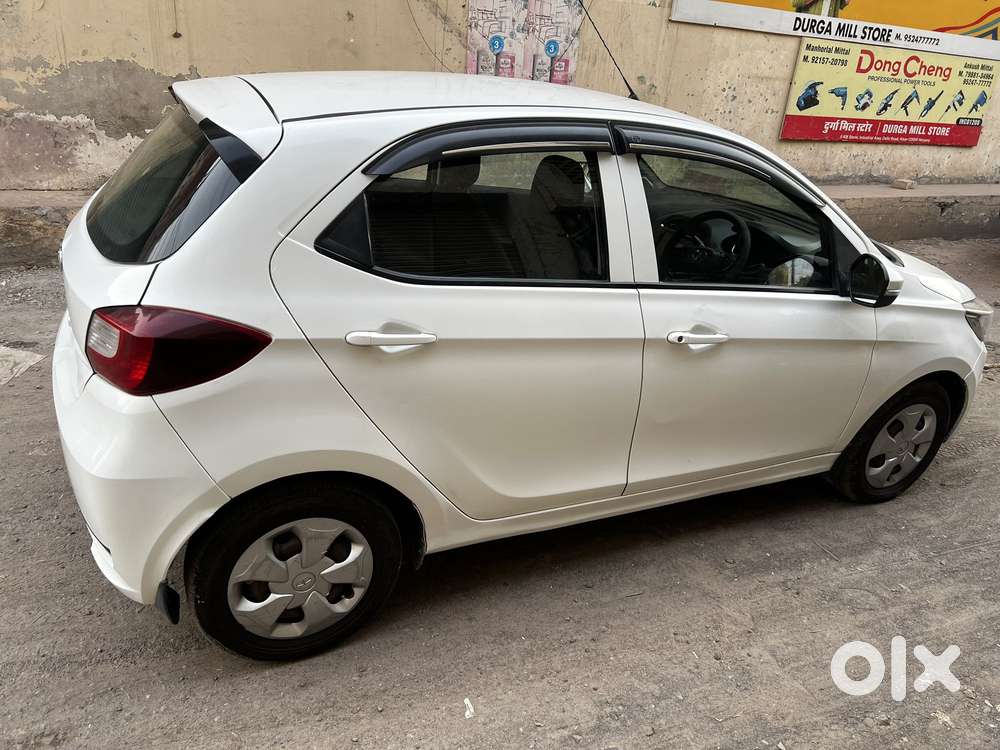 Tata Tiago 1.2 Revotron Xt (o), 2021, Petrol