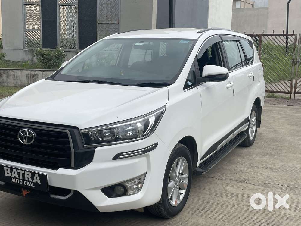Toyota Innova Crysta [2020-ongoing] 2.4 Gx 8 Str, 2023, Diesel