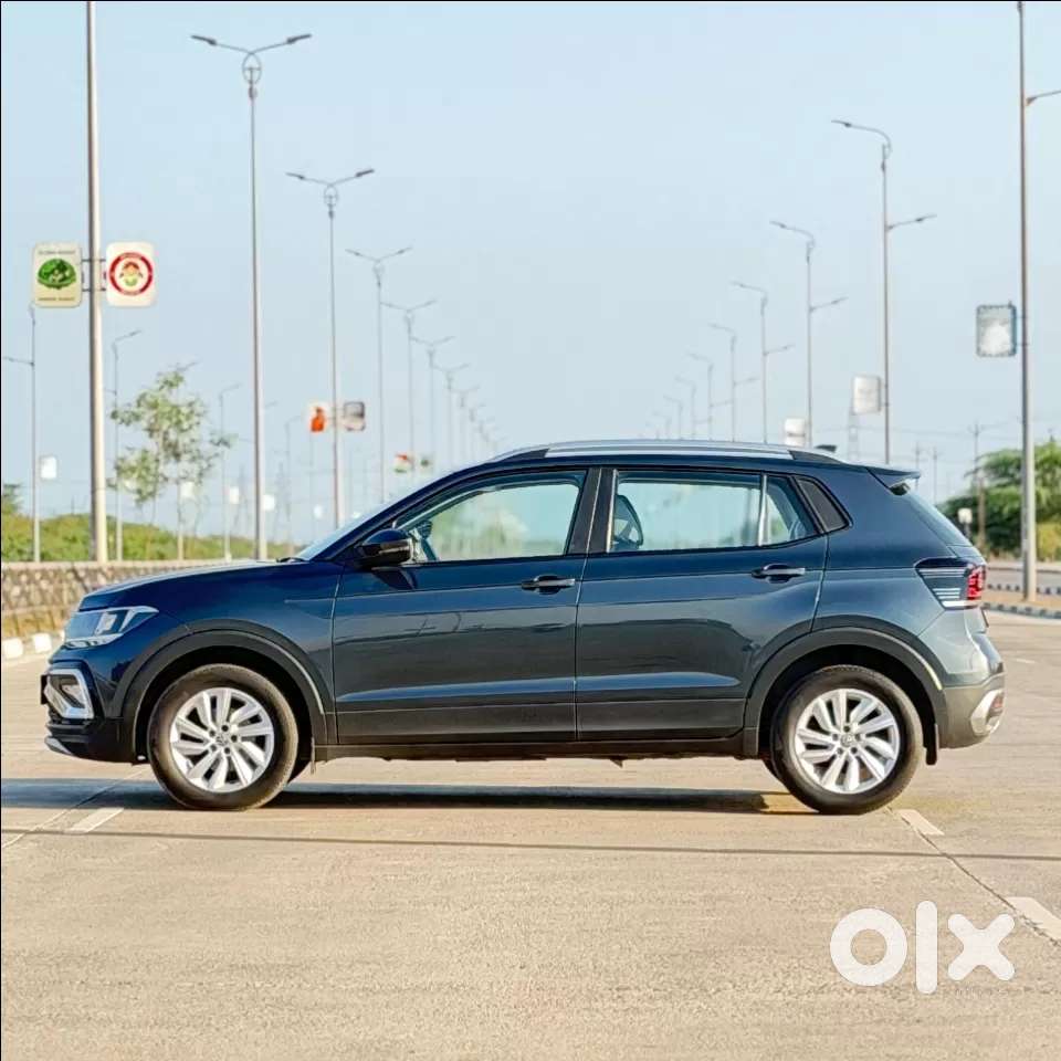 Volkswagen Taigun 1.0 Tsi Highline At, 2022, Petrol