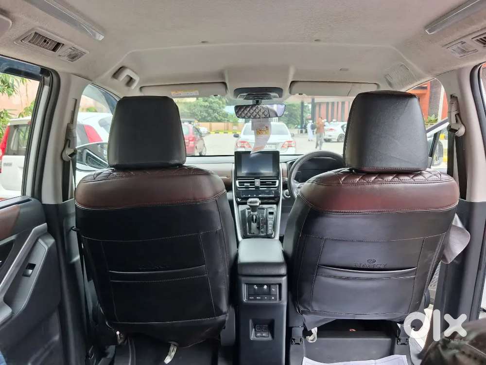 Toyota Innova Hycross 2023
