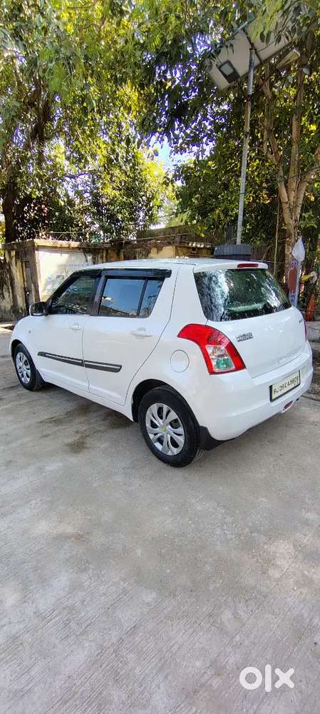 Maruti Suzuki Swift 2010 Diesel 85000 Km Driven