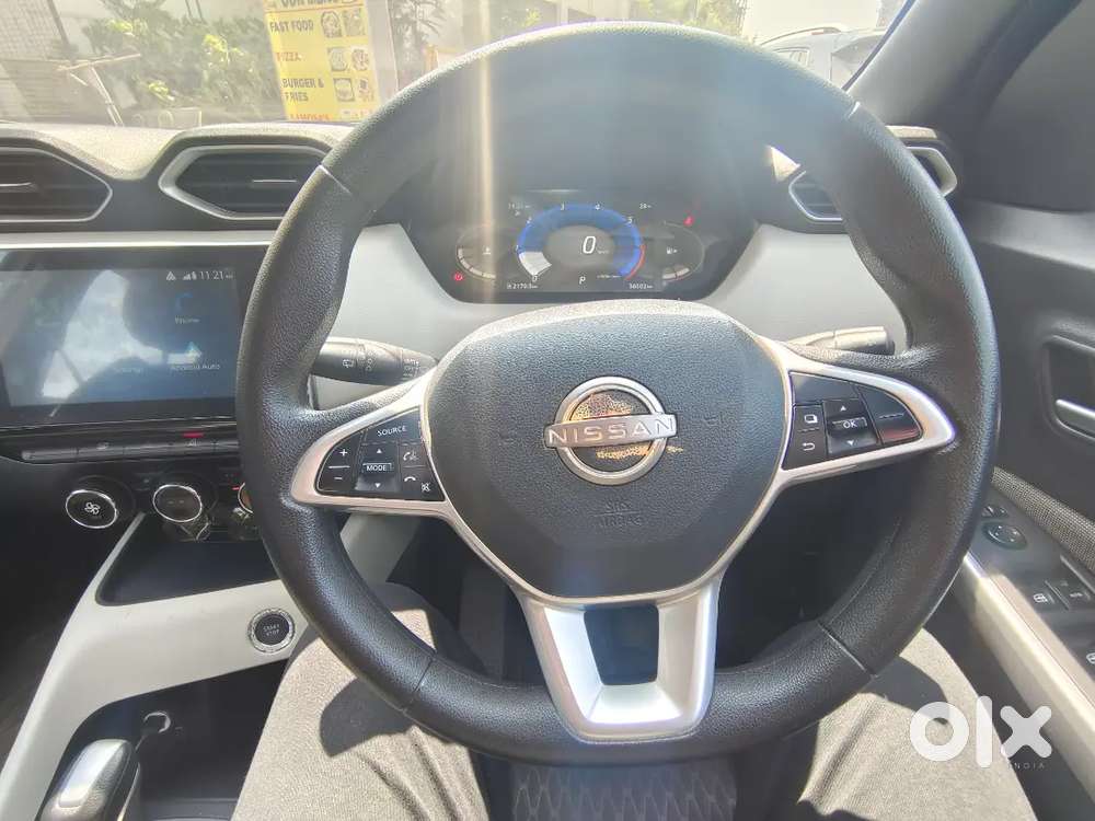 Nissan Magnite 1.0 Xv Turbo Cvt