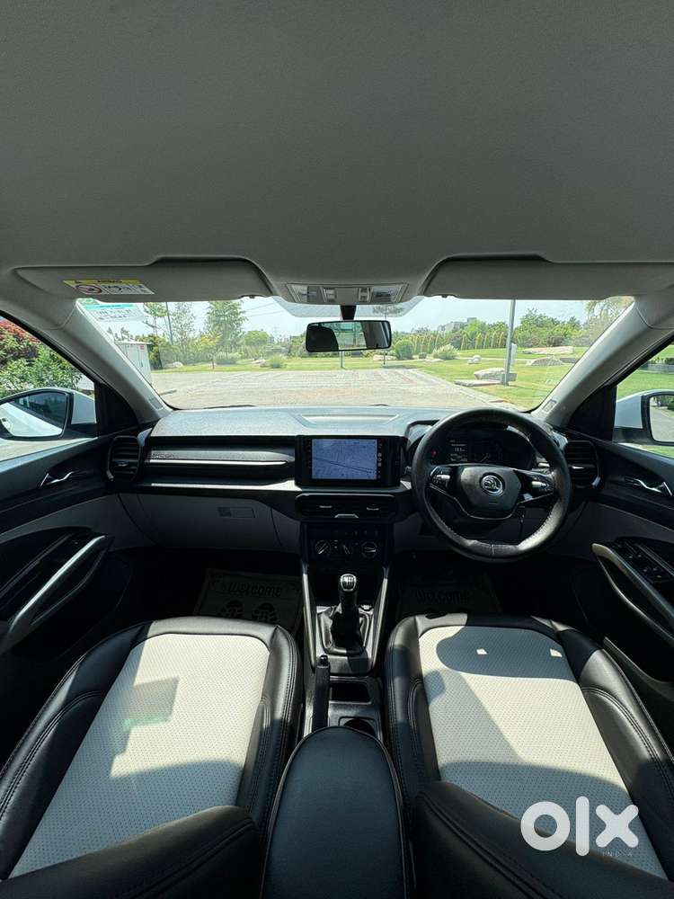 Skoda Kylaq Signature, 2025, Petrol
