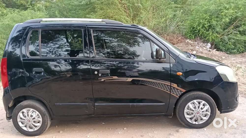 Maruti Suzuki Shining Black Wagonr 2012