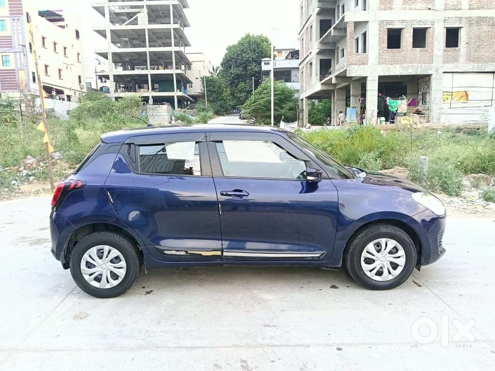 Maruti Suzuki Swift Vxi + Manual, 2022, Petrol