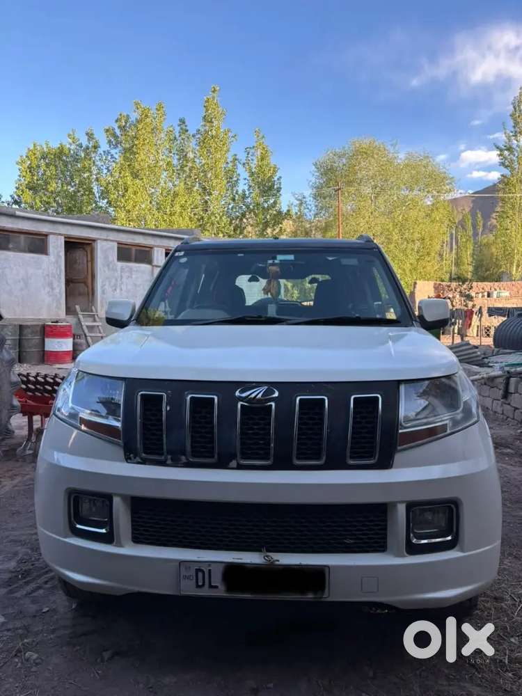 Mahindra Tuv 300 T8
