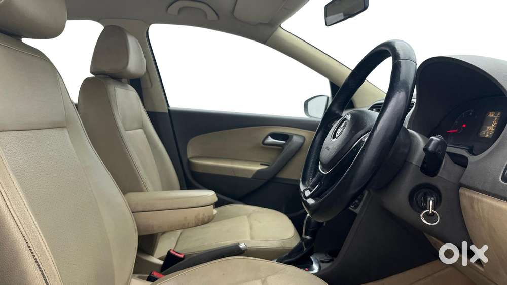Volkswagen Vento Petrol Highline At, 2015, Petrol