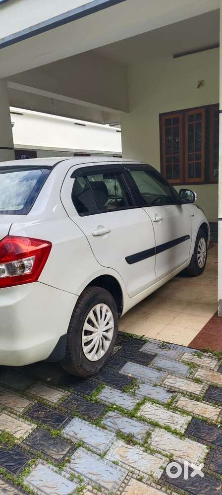 Maruti Suzuki Swift Dzire 1.3 Vxi, 2015, Petrol