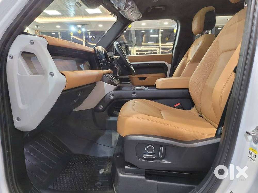Land Rover Defender 3.0 L 130 Hse, 2023, Diesel