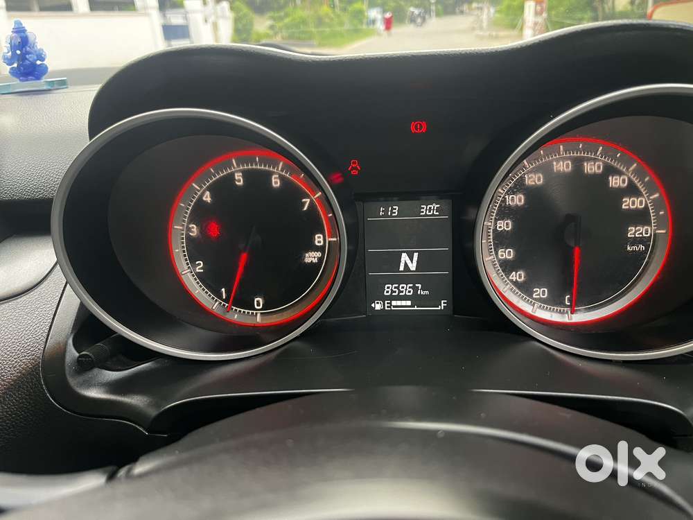 Maruti Suzuki Swift Amt Zxi Plus, 2018, Petrol