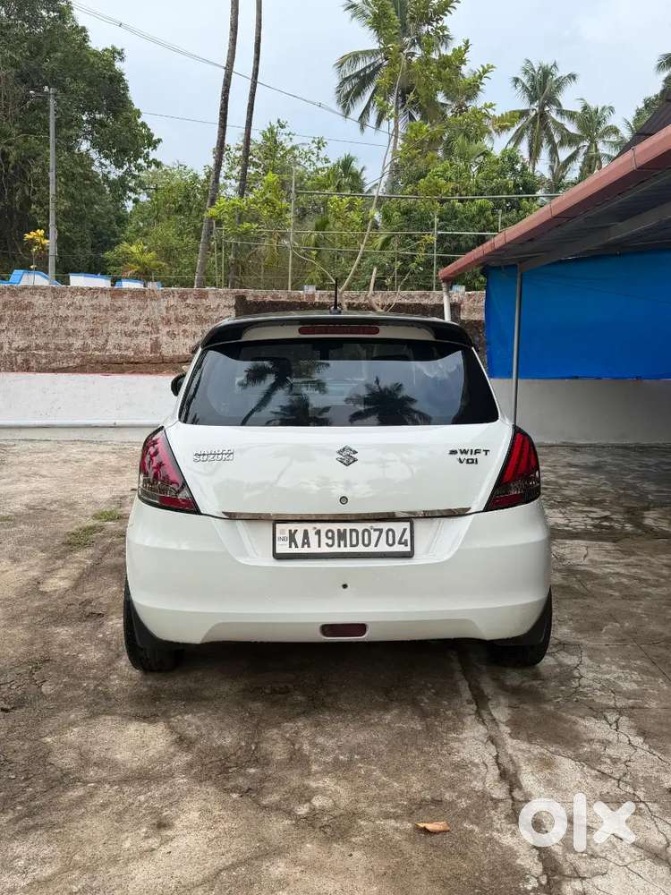 Maruti Suzuki Swift 2013 Diesel 142000 Km Driven