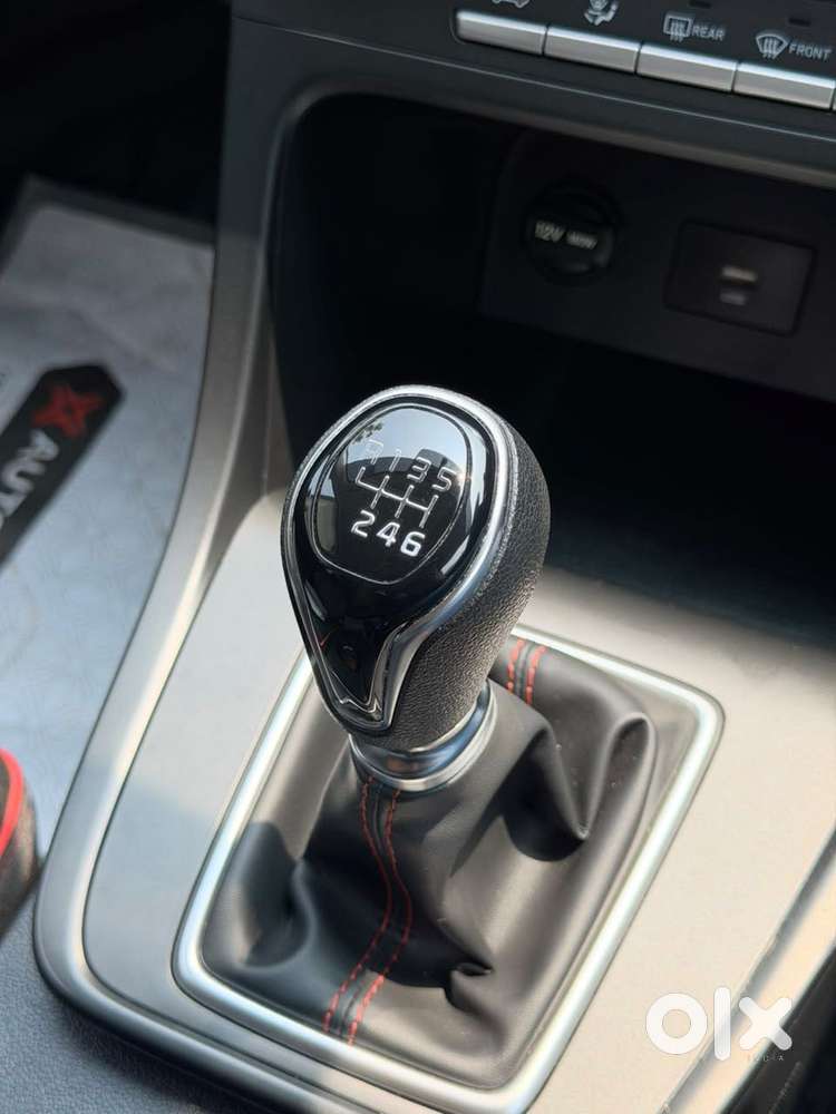 Hyundai Creta King Edition 1.5 Petrol Dual Tone, 2023, Petrol