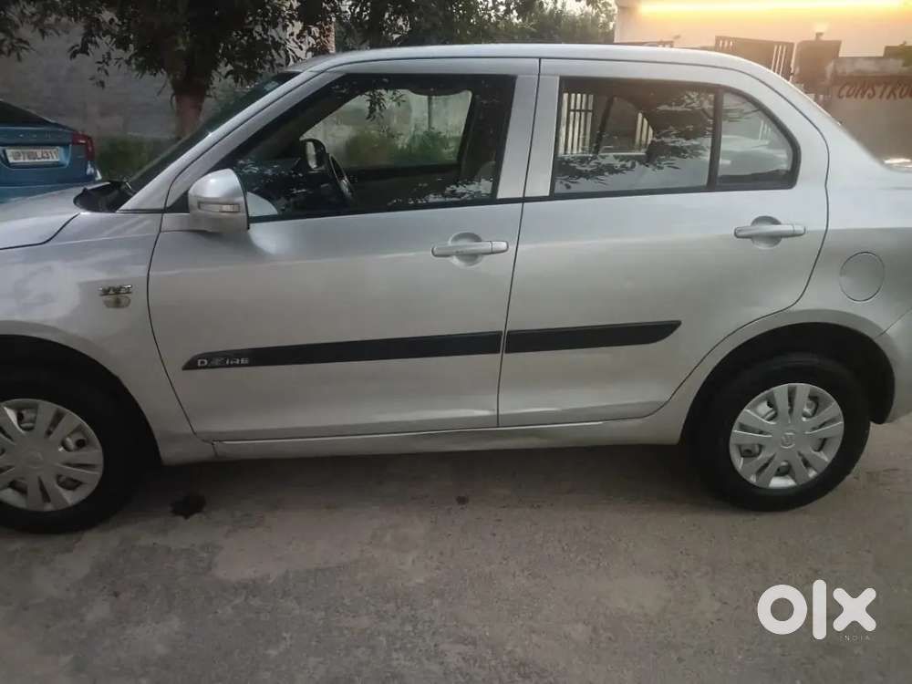 Maruti Suzuki Dzire 2015 Lxi With Service Record Only 29500 Kms Driven