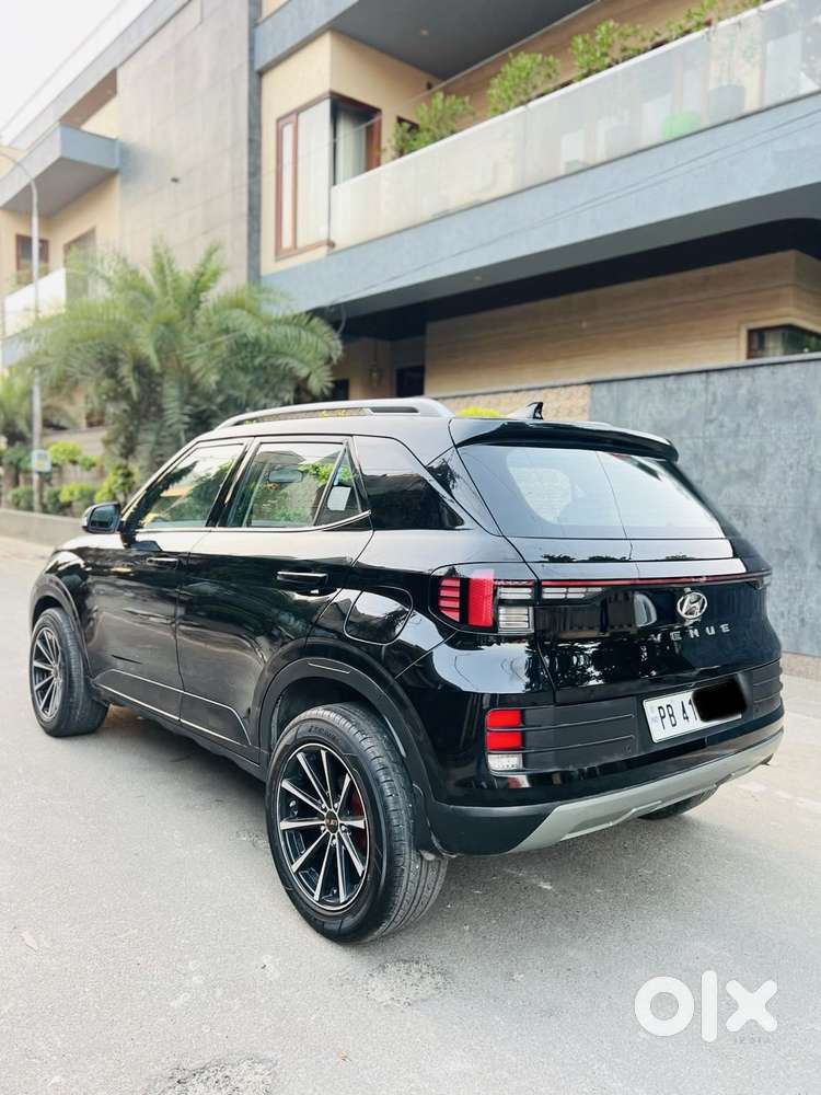 Hyundai Venue 1.2 S (o), 2022, Petrol