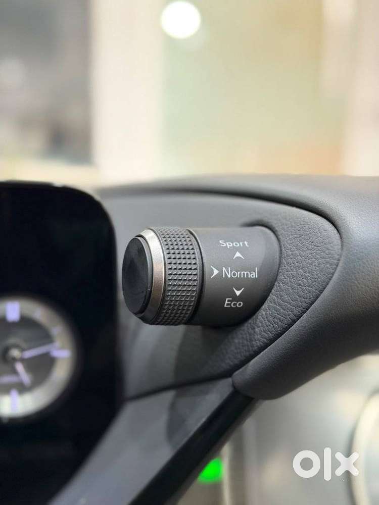 Lexus Es 300h Luxury, 2024, Petrol