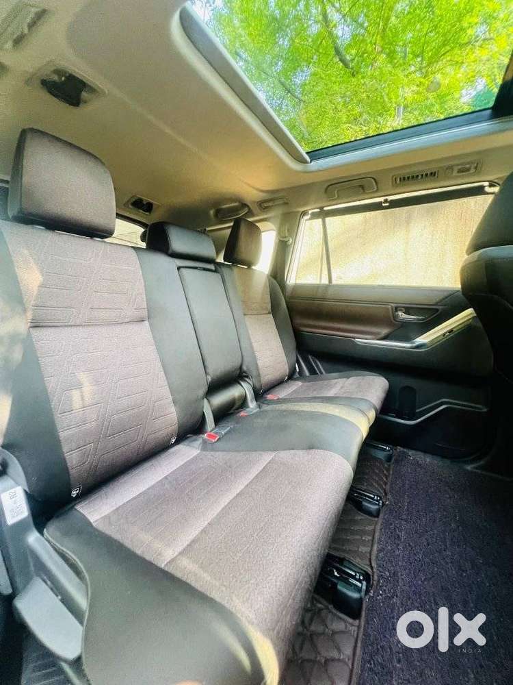 Toyota Innova Hycross 2.0 Vx (o) Hybrid 8 Str, 2024, Petrol