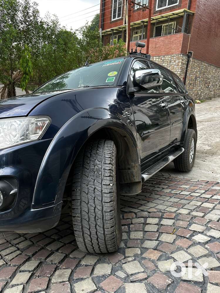 Mitsubishi Pajero Sport 2015 At, Excellent Condition Well Maintained