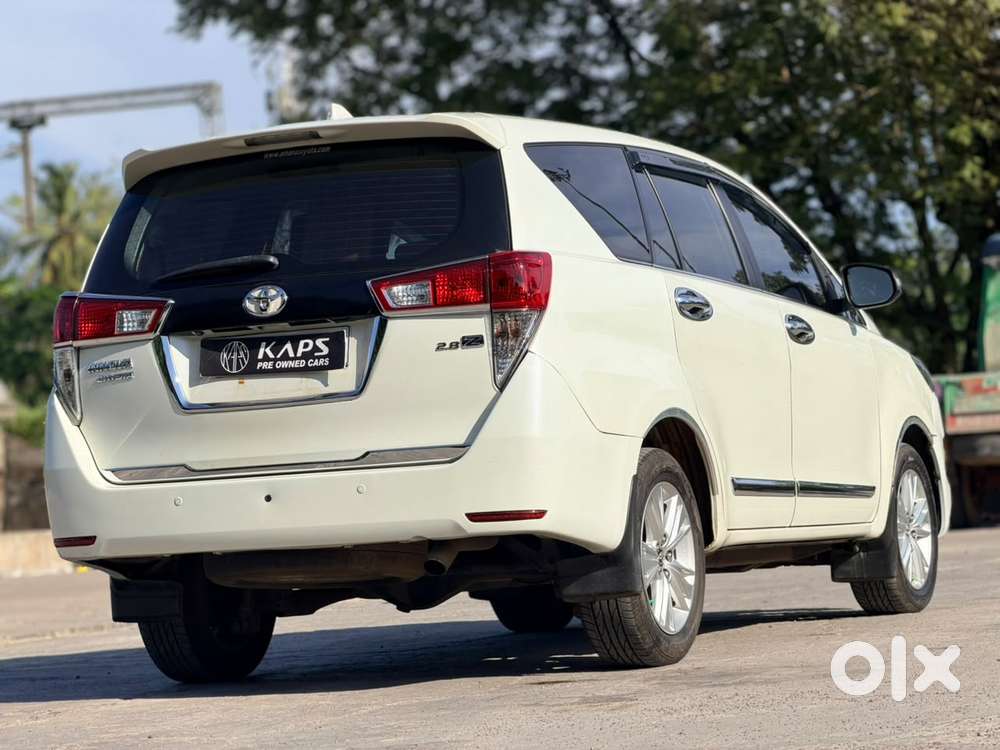 Toyota Innova Crysta 2.8z Automatic, 2016, Diesel