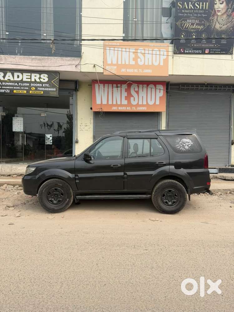 Tata Safari Storme 2014